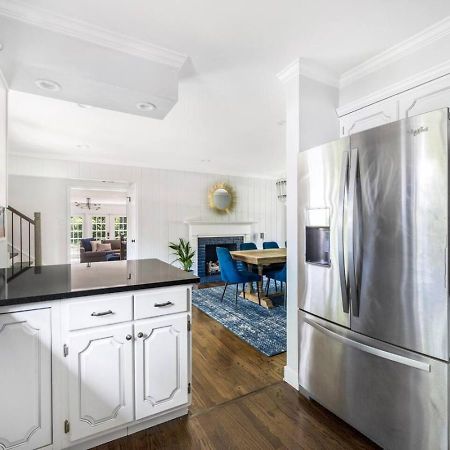 Spacious, Luxury Renovated Home With 4 Kings, Firepit Glen Ellyn Εξωτερικό φωτογραφία