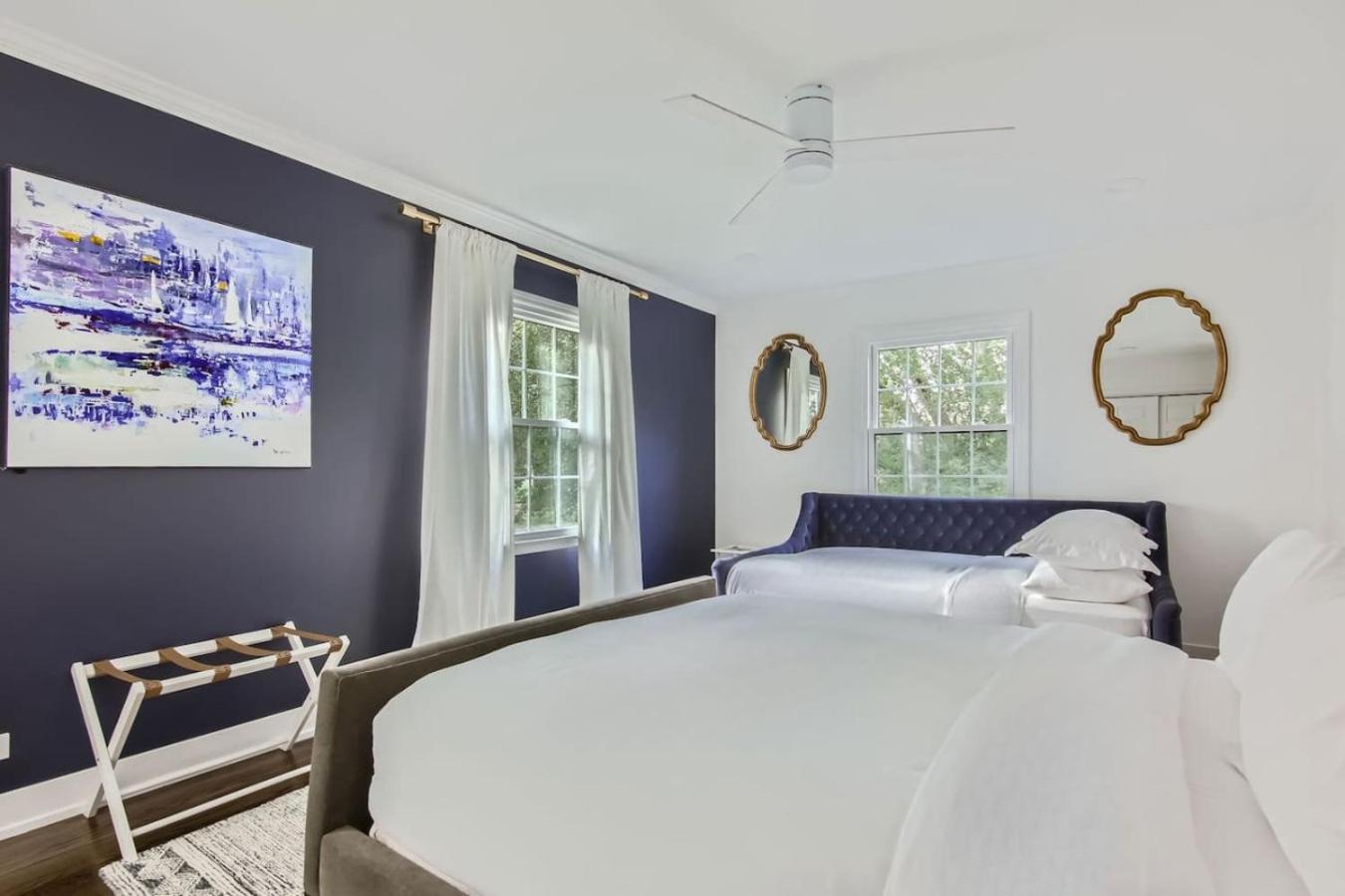Spacious, Luxury Renovated Home With 4 Kings, Firepit Glen Ellyn Εξωτερικό φωτογραφία