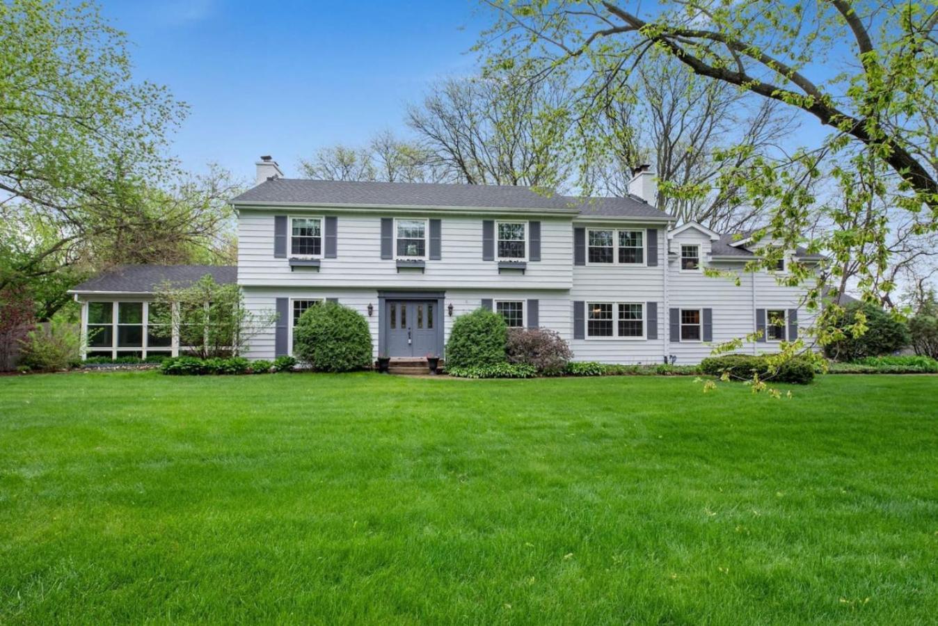 Spacious, Luxury Renovated Home With 4 Kings, Firepit Glen Ellyn Εξωτερικό φωτογραφία
