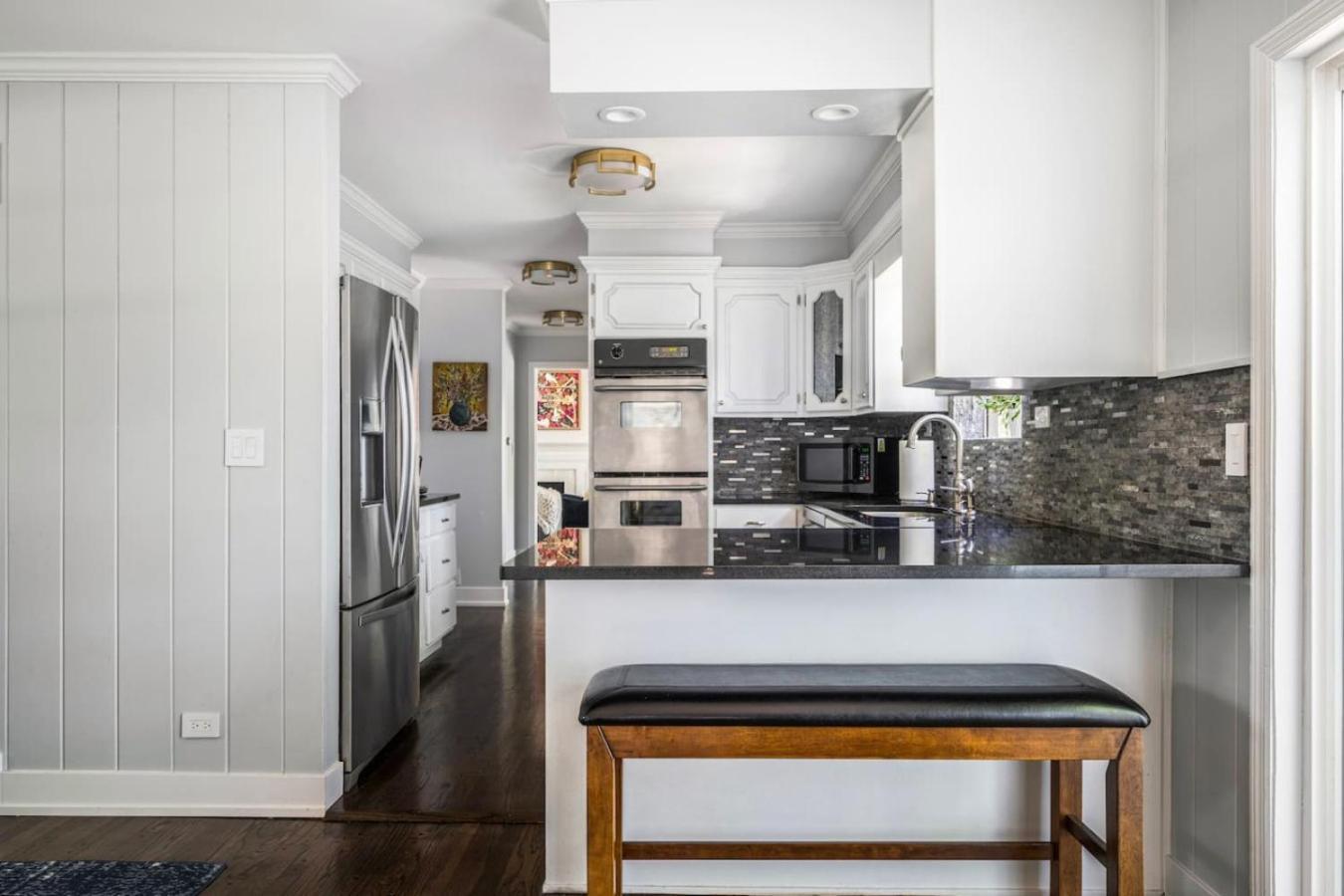 Spacious, Luxury Renovated Home With 4 Kings, Firepit Glen Ellyn Εξωτερικό φωτογραφία