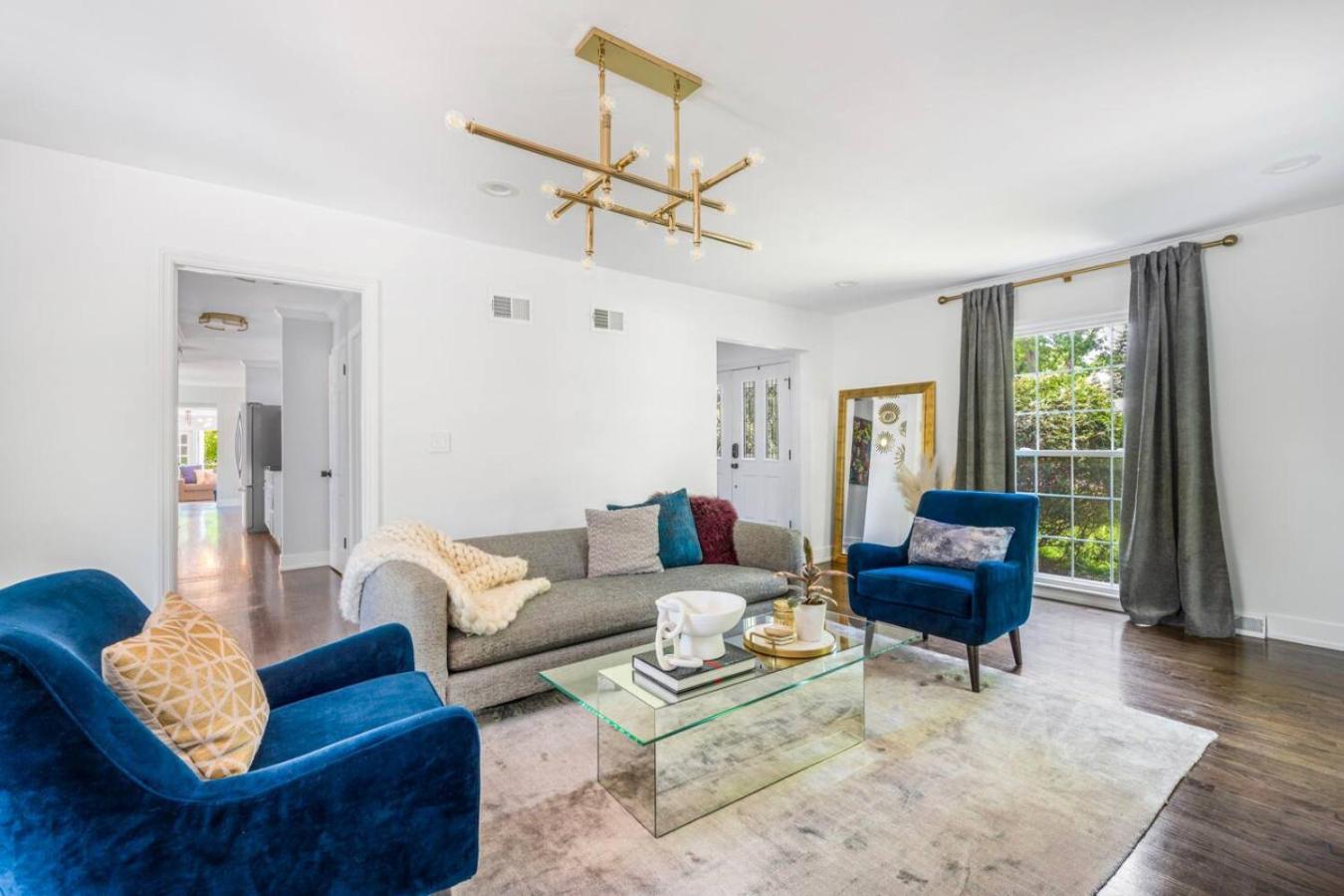 Spacious, Luxury Renovated Home With 4 Kings, Firepit Glen Ellyn Εξωτερικό φωτογραφία